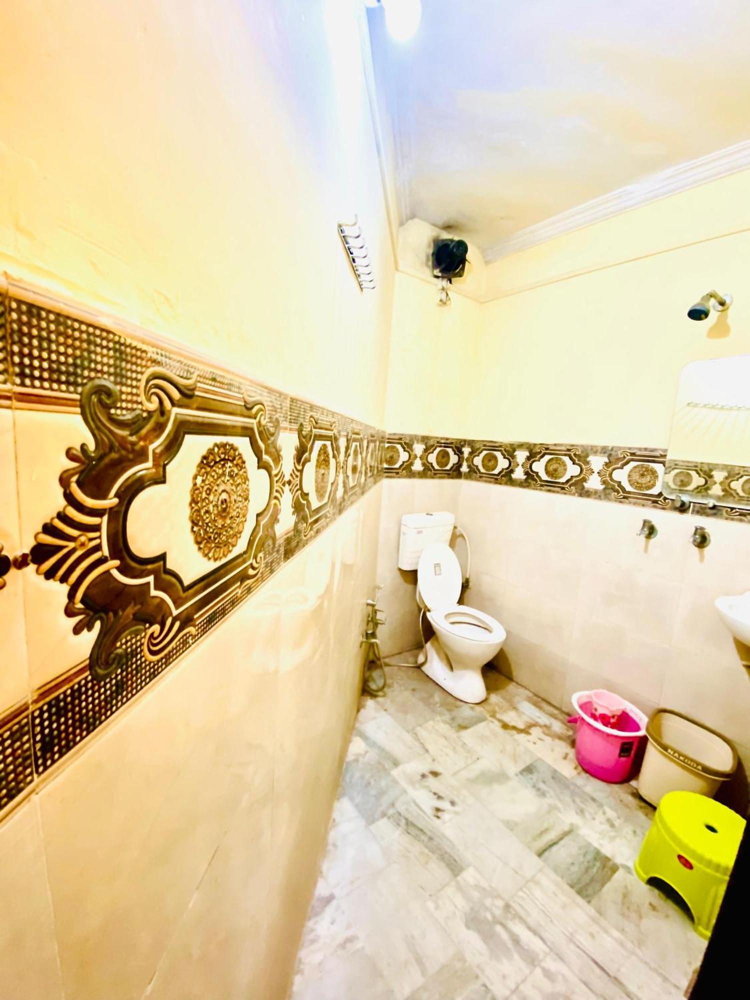 Namo Guest House Only For Indians Варанасі Екстер'єр фото