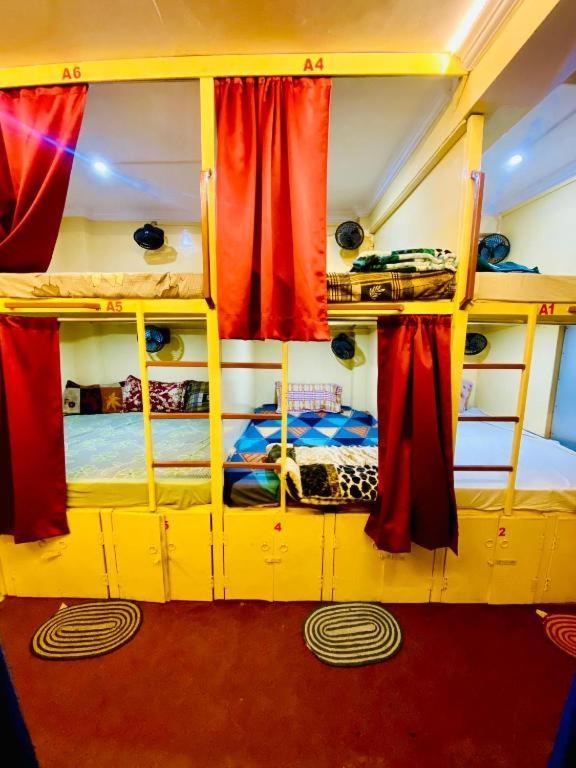Namo Guest House Only For Indians Варанасі Екстер'єр фото