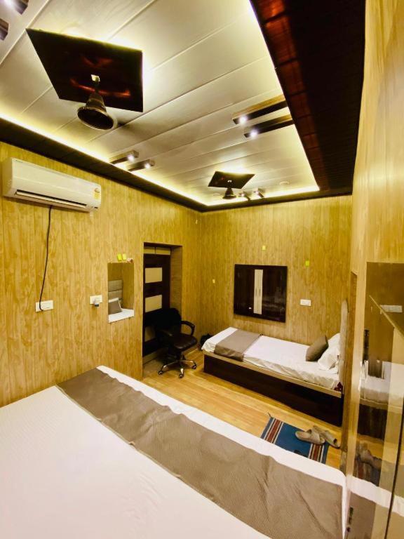 Namo Guest House Only For Indians Варанасі Екстер'єр фото